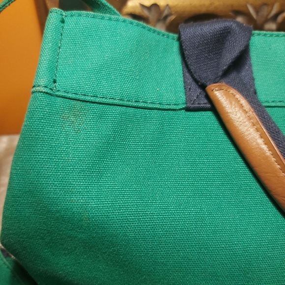 Tommy Hilfiger handbag in canvas - Picture 8 of 8